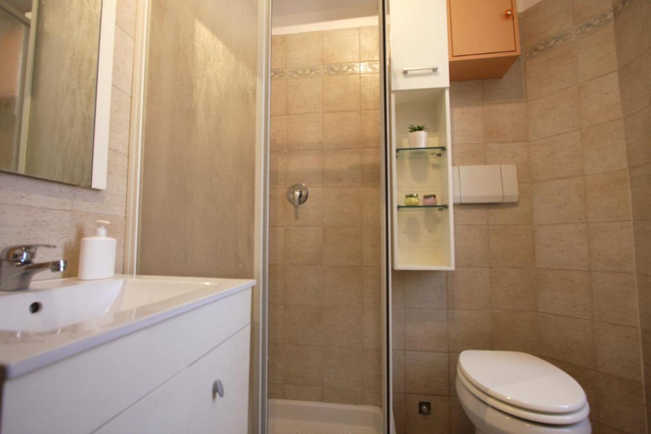 شقة San Giovanni Holiday House روما المظهر الخارجي الصورة